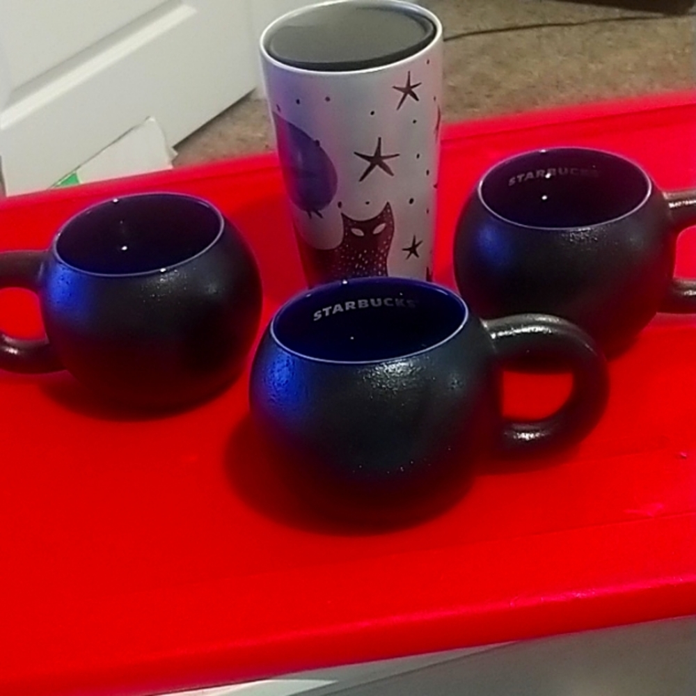 4 piece set Starbuck